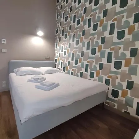 1er Etage Sur Cour Aux Chartrons * Bordeaux